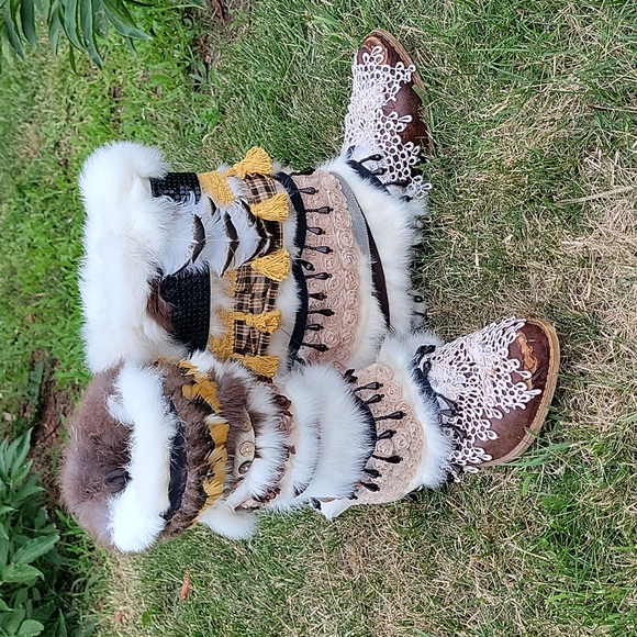 Upcycled cowboy boho wedding boots💍💎🤠 - Picture 6 of 9